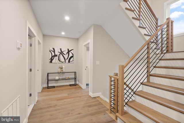 5709 5TH ST S, Arlington, VA 22204