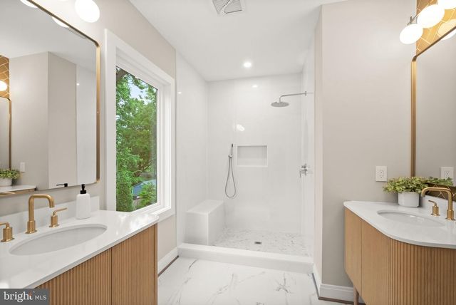 5709 5TH ST S, Arlington, VA 22204