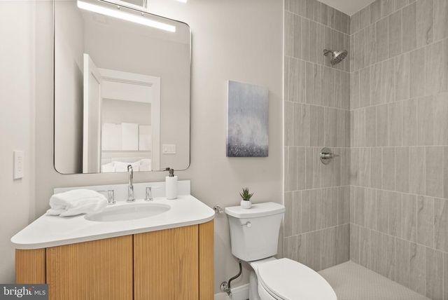 5709 5TH ST S, Arlington, VA 22204