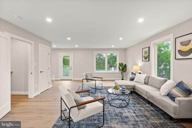 5709 5TH ST S, Arlington, VA 22204