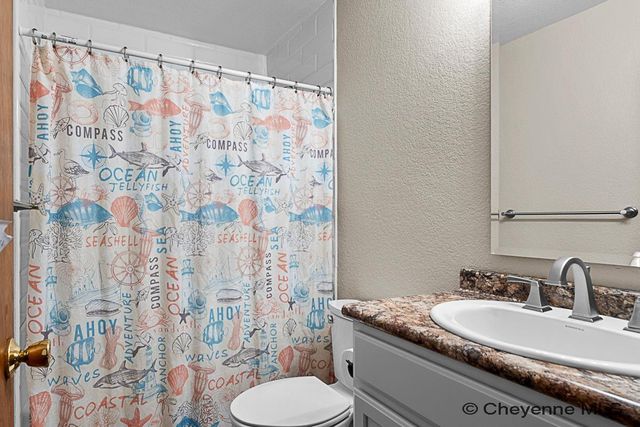 5104 SYRACUSE RD, Cheyenne, WY 82009