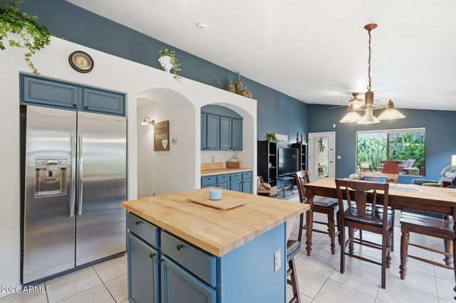 2432 W OBERLIN Way, Phoenix, AZ 85085