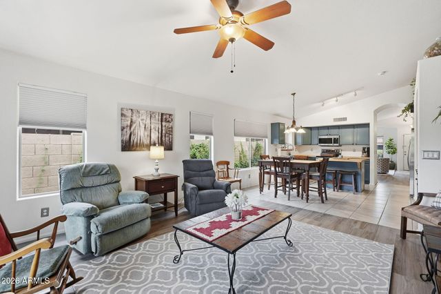 2432 W OBERLIN Way, Phoenix, AZ 85085