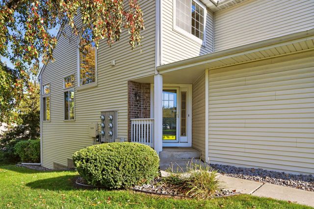 2177 Cool Stream Circle, Eagan, MN 55122