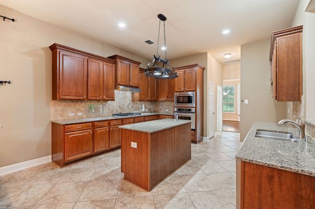 1750 Lake Forest Drive, Rockwall, TX 75087