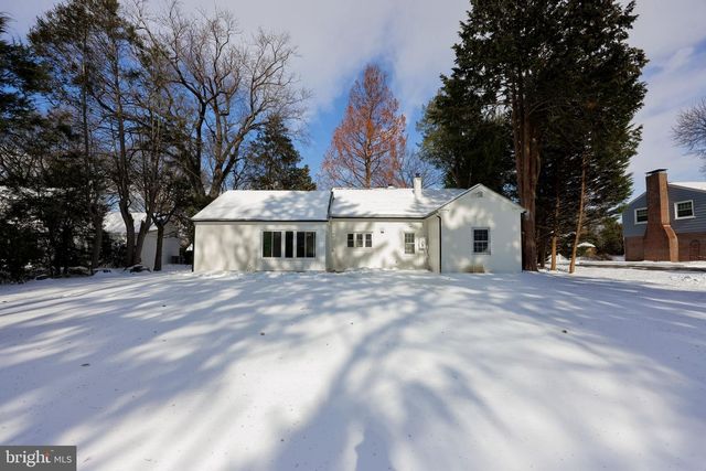 1508 HILLCREST RD, Lancaster, PA 17603