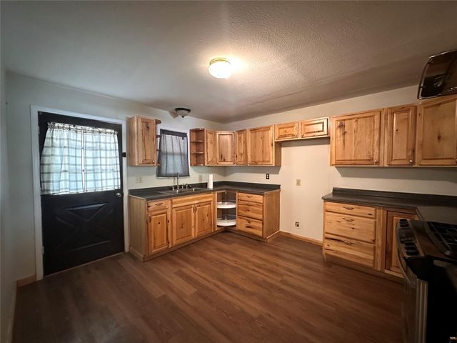 400 Sunbonnet DR, Buda, TX 78610