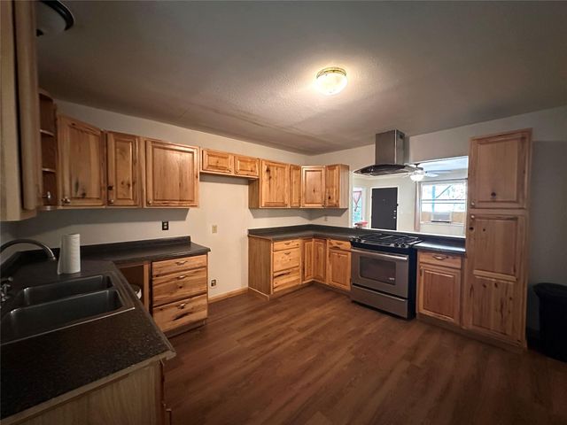 400 Sunbonnet DR, Buda, TX 78610