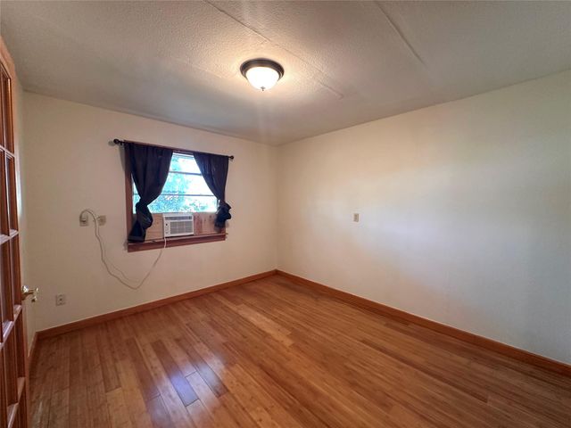 400 Sunbonnet DR, Buda, TX 78610