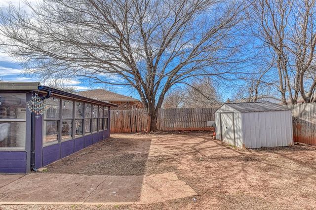 1805 SE 13th Street, Moore, OK 73160