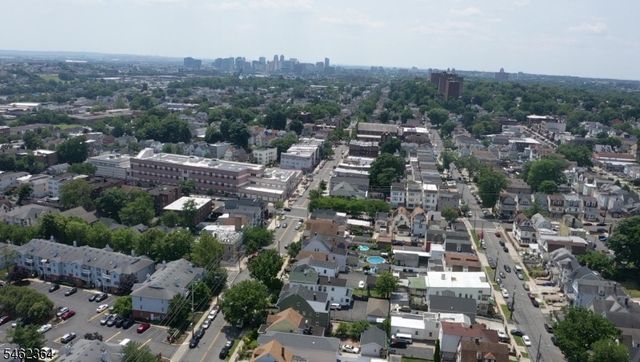 346 Woodside Ave, Newark City, NJ 07104