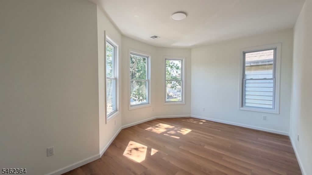 346 Woodside Ave, Newark City, NJ 07104 — photo 3