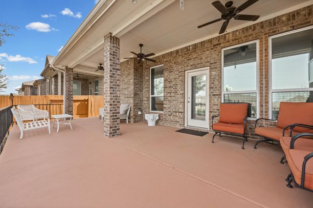 381 Betony LOOP, Buda, TX 78610