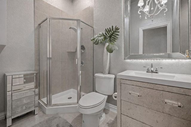 381 Betony LOOP, Buda, TX 78610