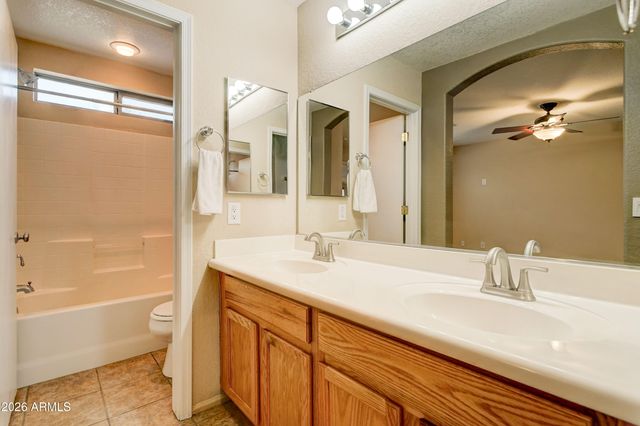 39942 N PASSARO Drive, San Tan Valley, AZ 85140