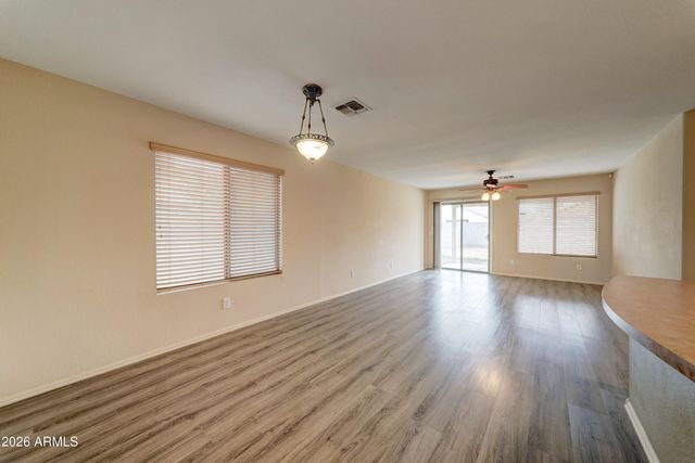 39942 N PASSARO Drive, San Tan Valley, AZ 85140