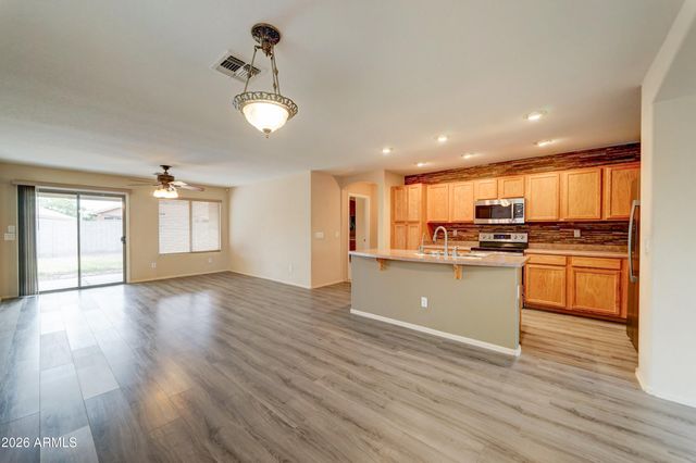 39942 N PASSARO Drive, San Tan Valley, AZ 85140