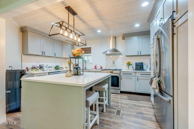 114 Greenland Park Road, Church Hill, TN 37642