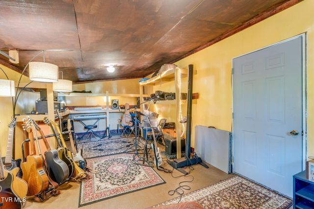 114 Greenland Park Road, Church Hill, TN 37642