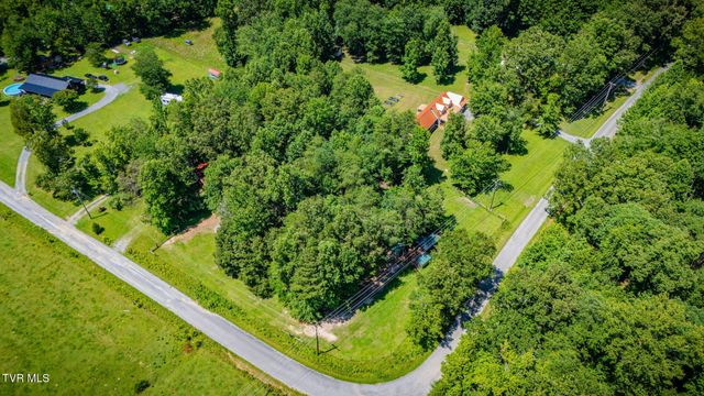 114 Greenland Park Road, Church Hill, TN 37642