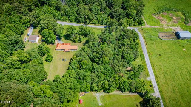 114 Greenland Park Road, Church Hill, TN 37642