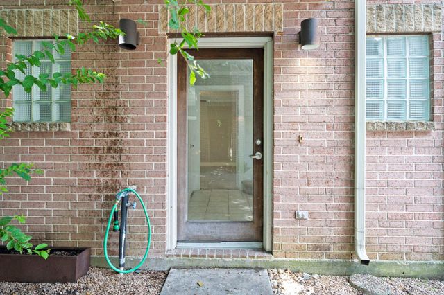 2154 Arabelle Street, Houston, TX 77007