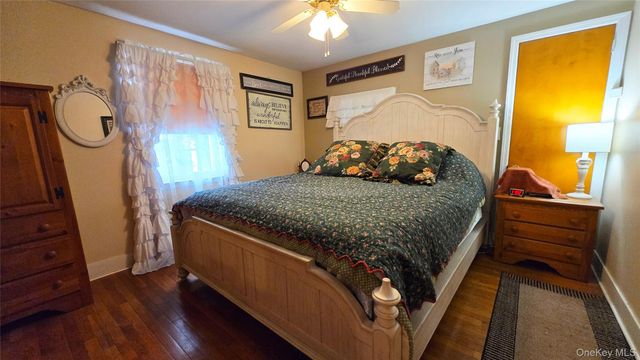 32 Atlantic Avenue, East Moriches, NY 11940