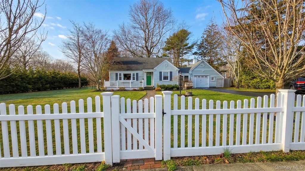 32 Atlantic Avenue, East Moriches, NY 11940