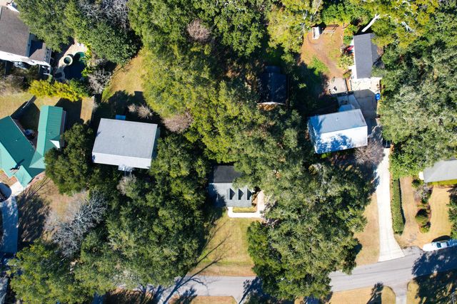 312 Bayview Drive, Mount Pleasant, SC 29464