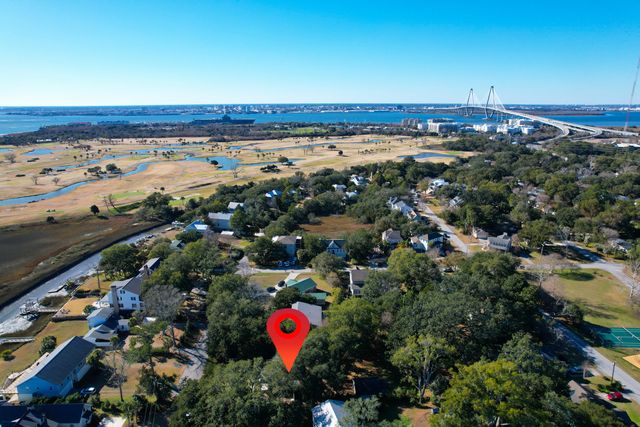 312 Bayview Drive, Mount Pleasant, SC 29464