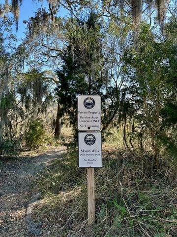 312 Bayview Drive, Mount Pleasant, SC 29464