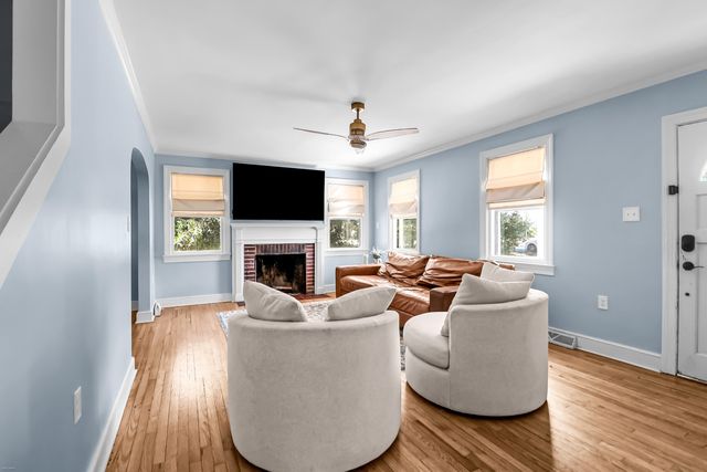 312 Bayview Drive, Mount Pleasant, SC 29464