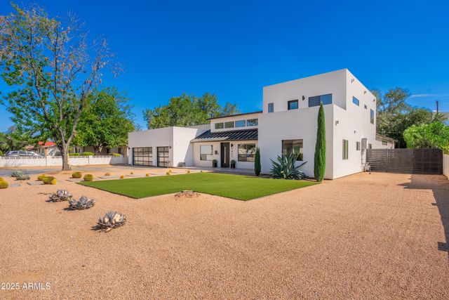 4421 E EARLL Drive, Phoenix, AZ 85018