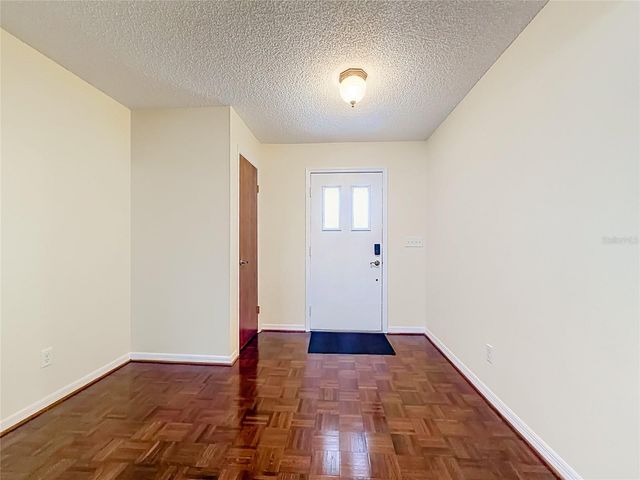 13530 BERKSHIRE COURT, Grand Island, FL 32735