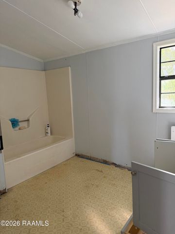 8204 Weeks Island Road, New Iberia, LA 70560