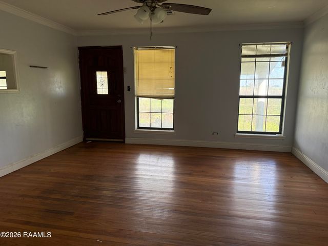 8204 Weeks Island Road, New Iberia, LA 70560