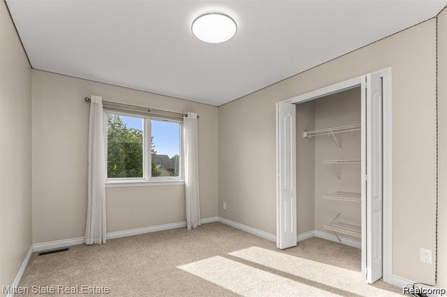 21254 Clayton Drive, Macomb, MI 48044