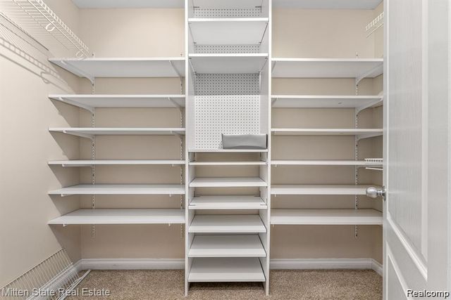 21254 Clayton Drive, Macomb, MI 48044