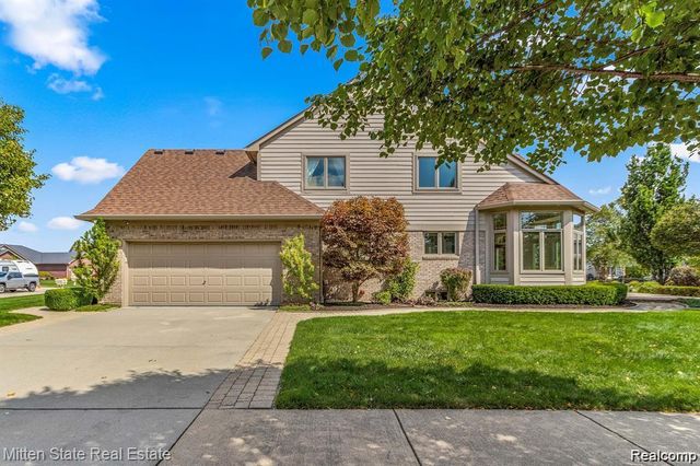 21254 Clayton Drive, Macomb, MI 48044