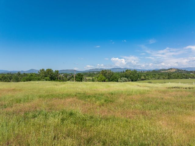 0 E Dutton East Road, Eagle Point, OR 97524