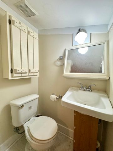 108 N 7Th Street, Santa Rosa Beach, FL 32459