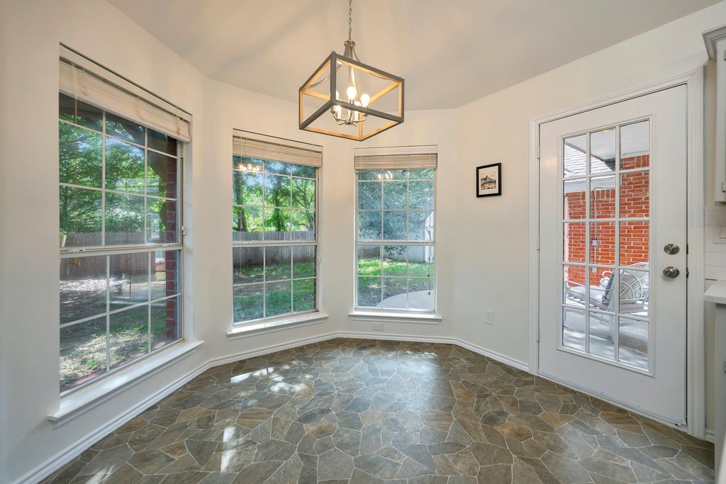 2214 New Mill Lane, Arlington, TX 76012 — photo 5