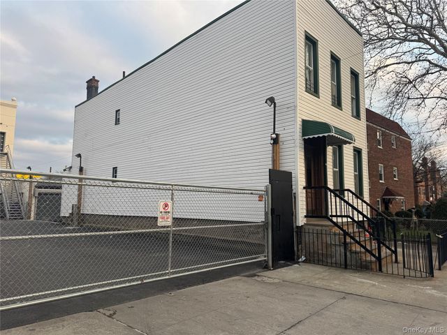 6353 60th Place, Ridgewood, NY 11385