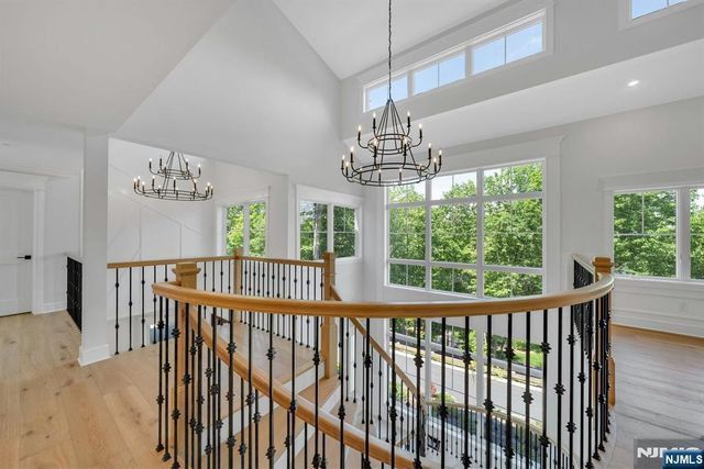 976 Scioto Drive, Franklin Lakes, NJ 07417