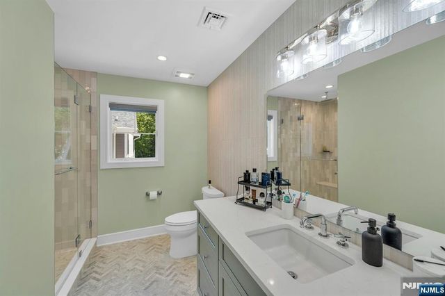 976 Scioto Drive, Franklin Lakes, NJ 07417