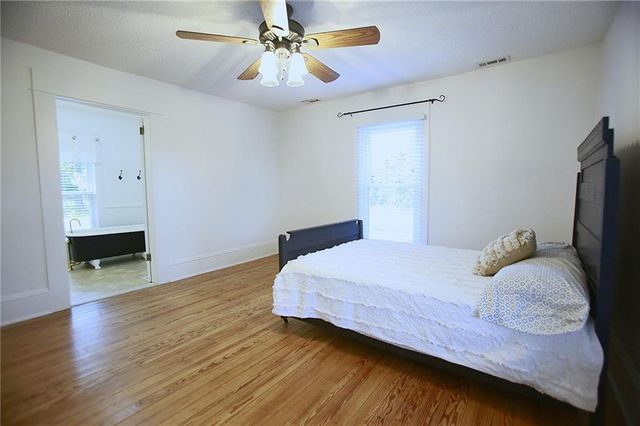 16210 E 203rd Street, Peculiar, MO 64078