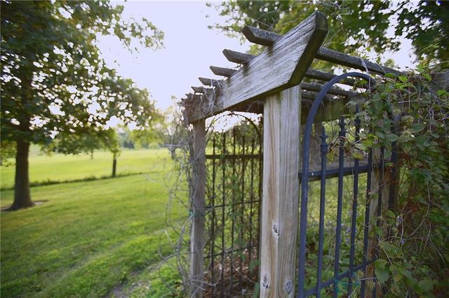 16210 E 203rd Street, Peculiar, MO 64078