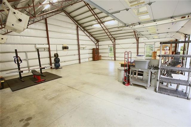 16210 E 203rd Street, Peculiar, MO 64078
