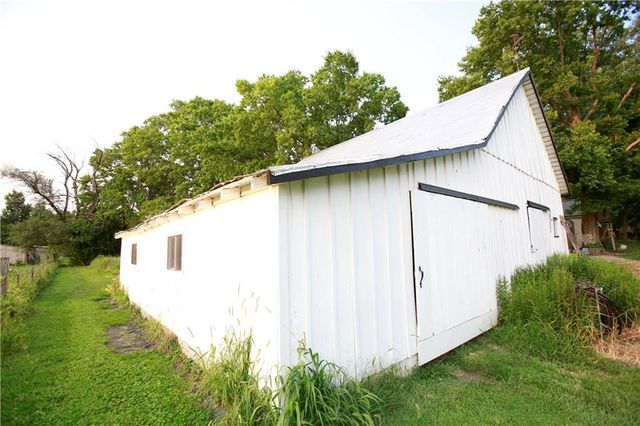 16210 E 203rd Street, Peculiar, MO 64078