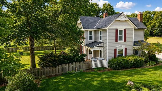 16210 E 203rd Street, Peculiar, MO 64078